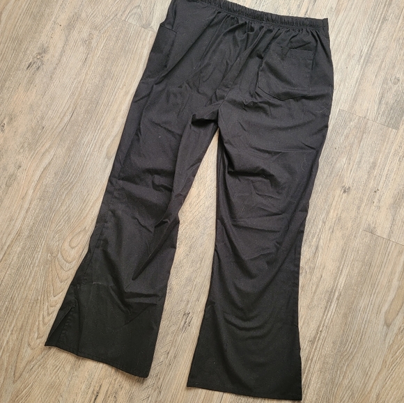 Gem Scrub Pants - Picture 2 of 3